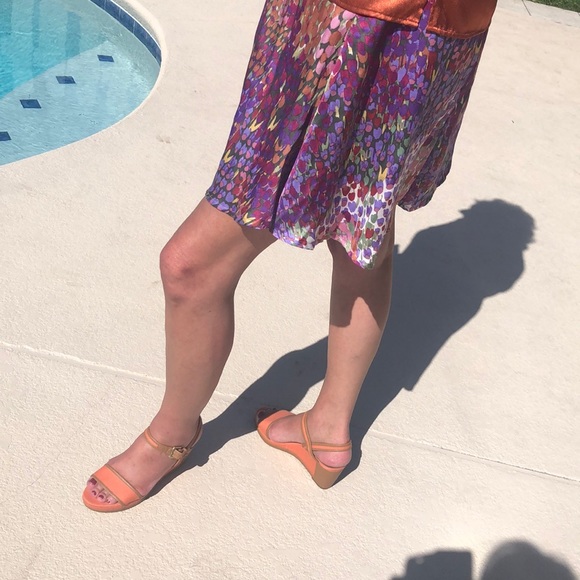 Forever 21 multi colored skirt with lining - Picture 5 of 7